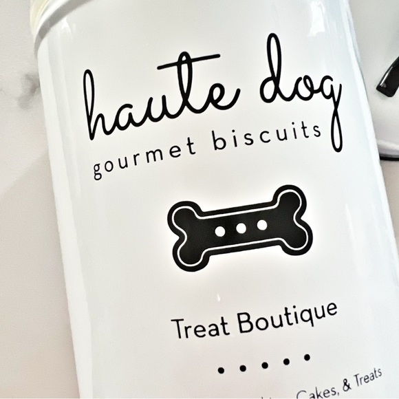 ENAMELED DOG TREAT METAL CANISTER BLACK WHITE HAUTE DOG BONE GRAPHICS IN… - Picture 5 of 12